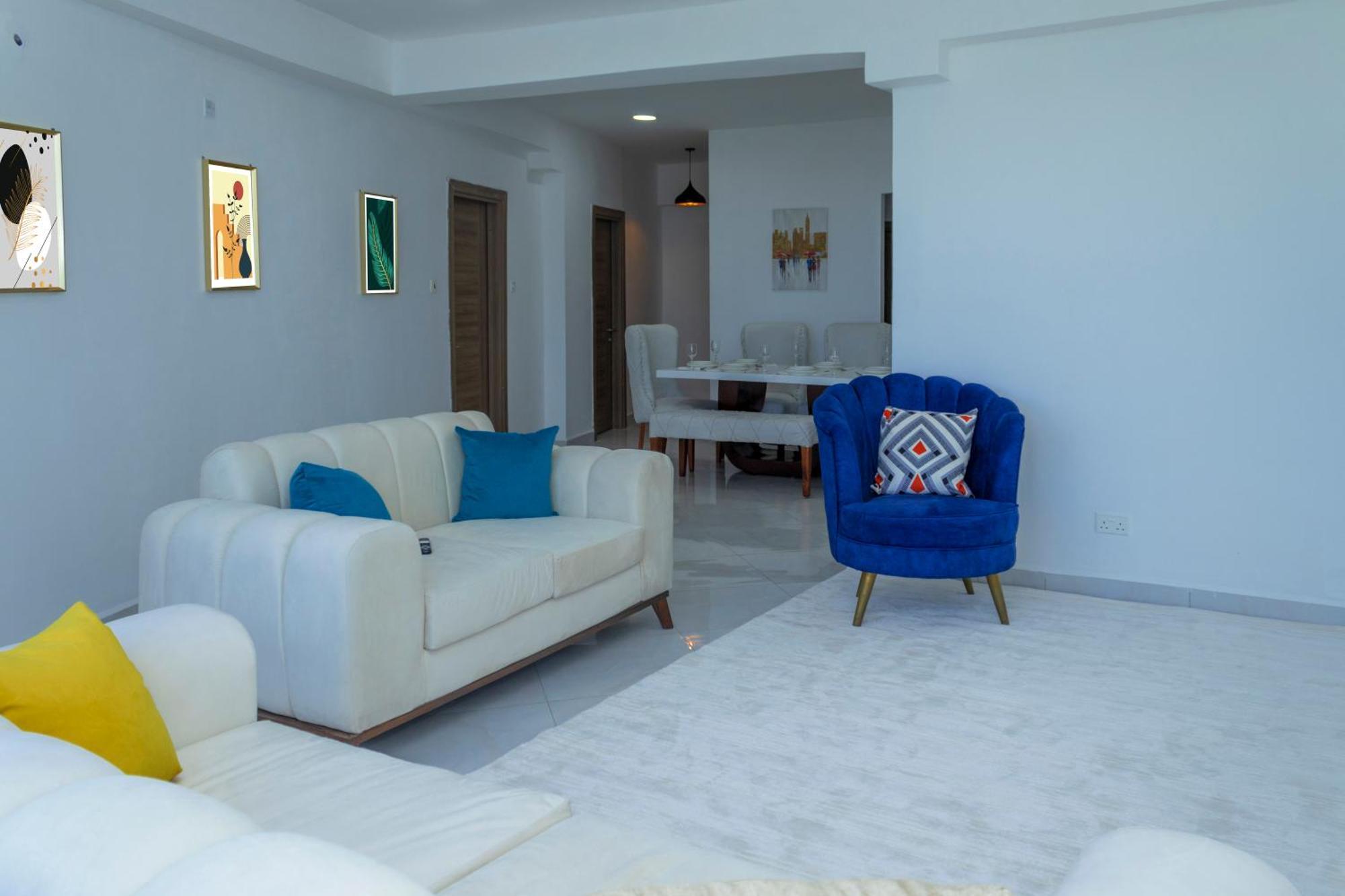 Angani Apartment, Ac Installed, Ocean View & Rooftop Pool Момбаса Екстер'єр фото