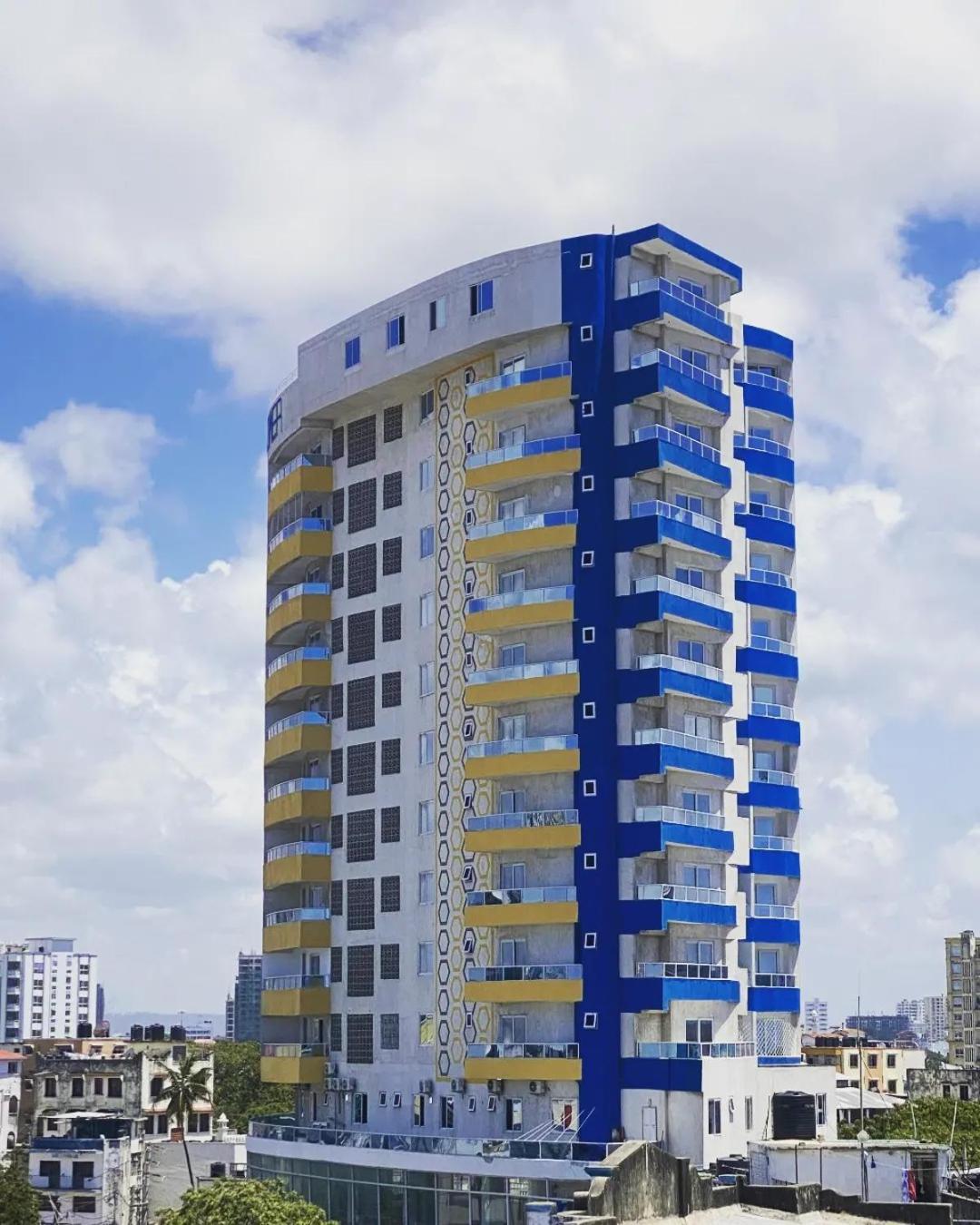 Angani Apartment, Ac Installed, Ocean View & Rooftop Pool Момбаса Екстер'єр фото